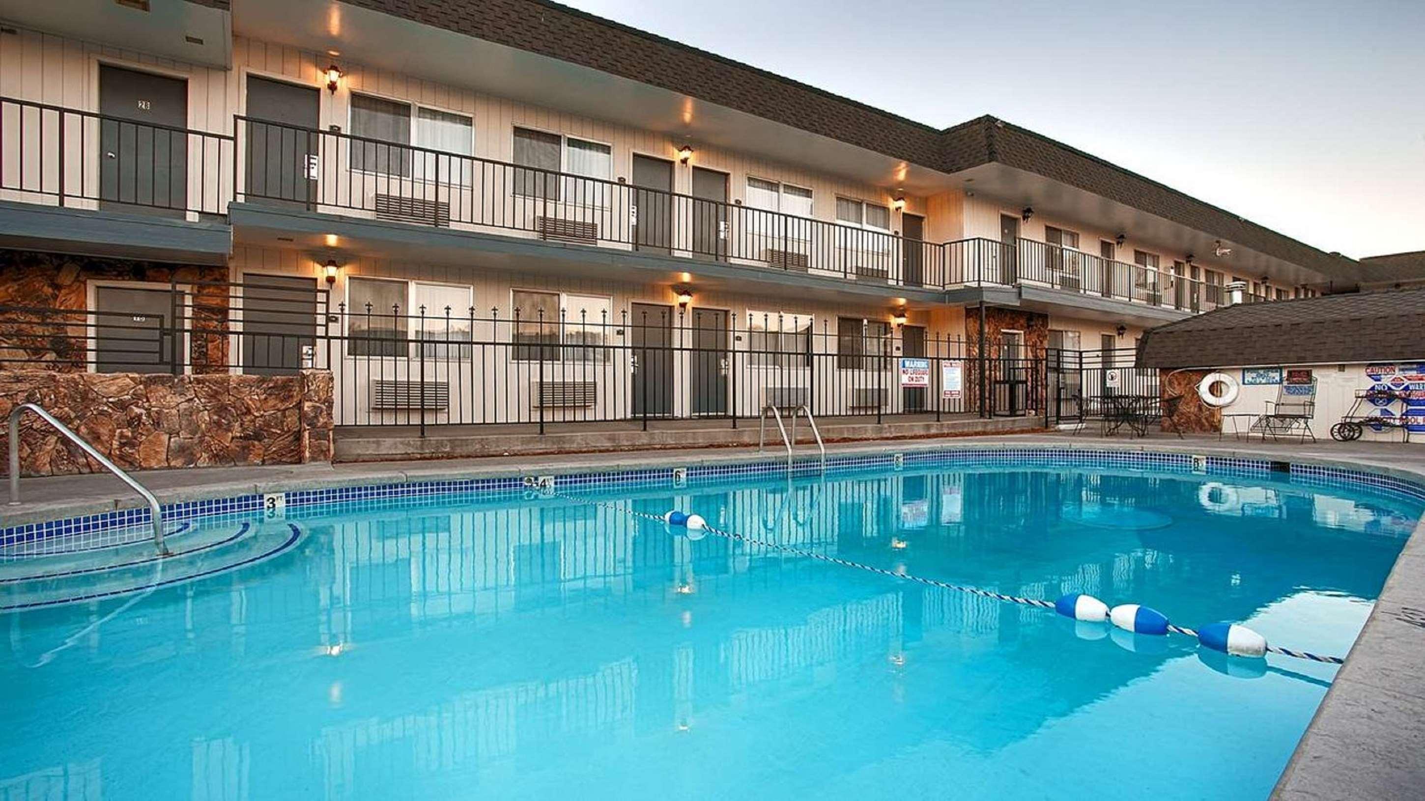 Surestay Plus Hotel By Best Western Susanville Extérieur photo