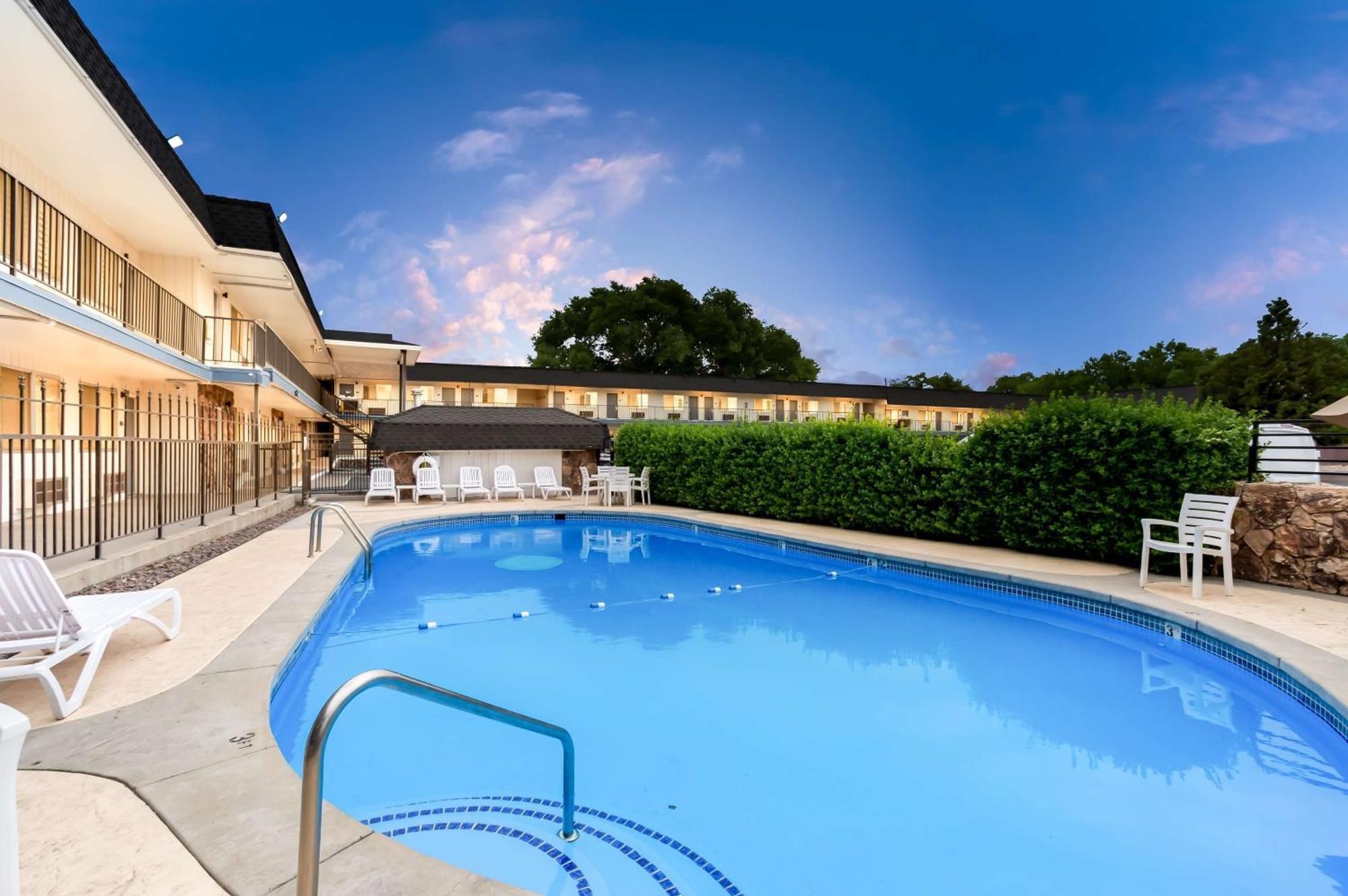 Surestay Plus Hotel By Best Western Susanville Extérieur photo